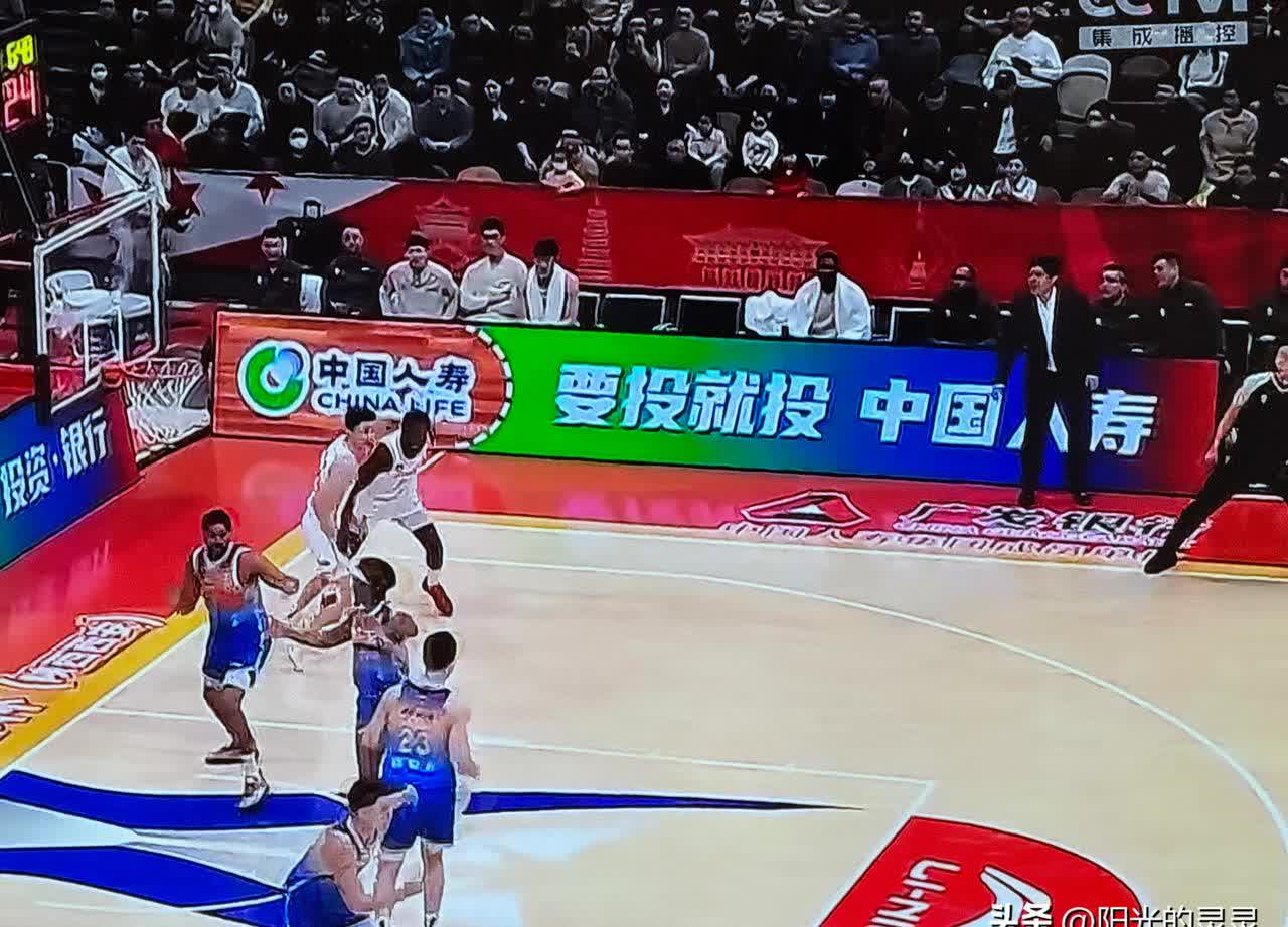 甘肃男篮艰难获胜，战胜陕西队