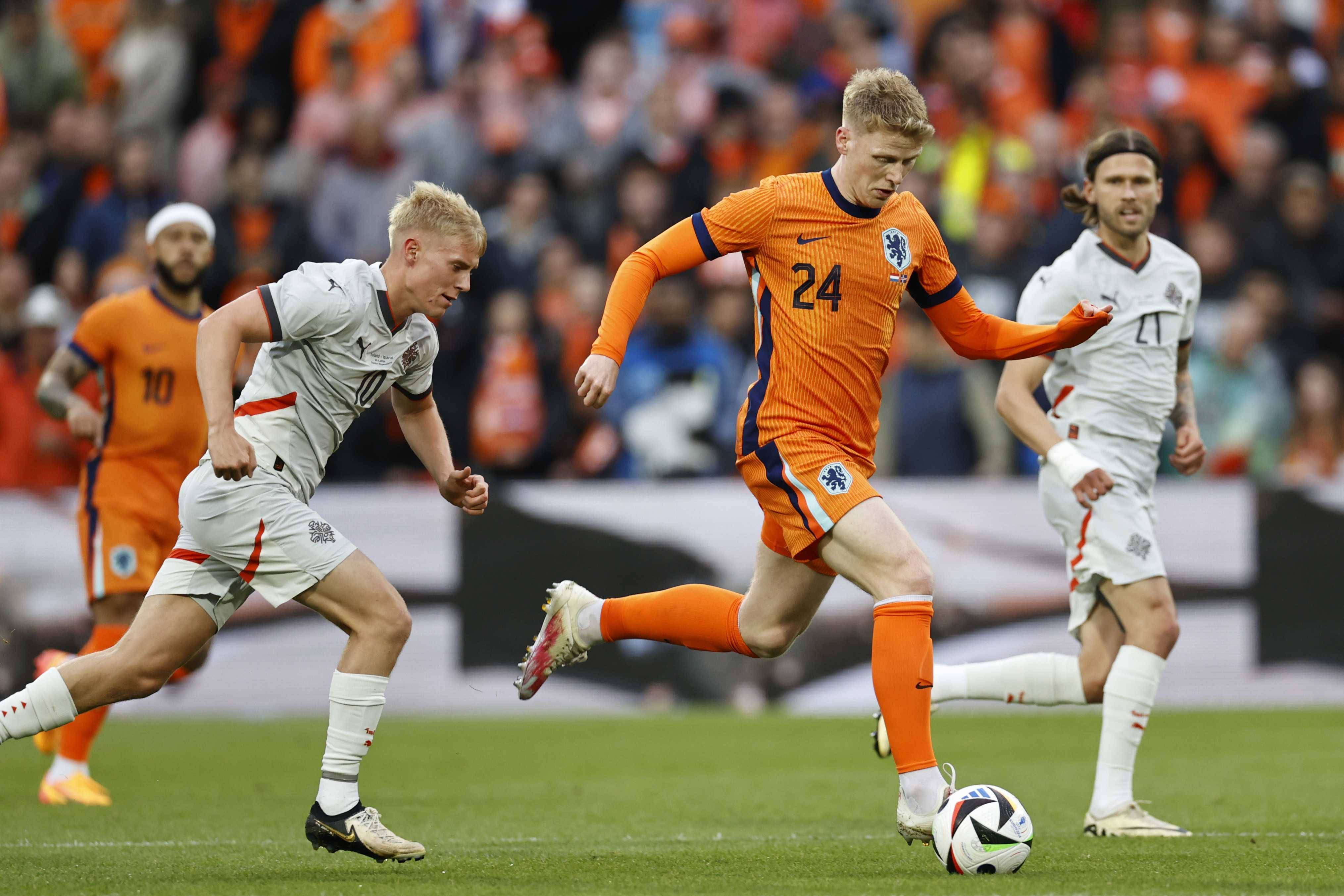 熊猫直播tv-荷兰队再次获胜,欧洲预选赛引人瞩目