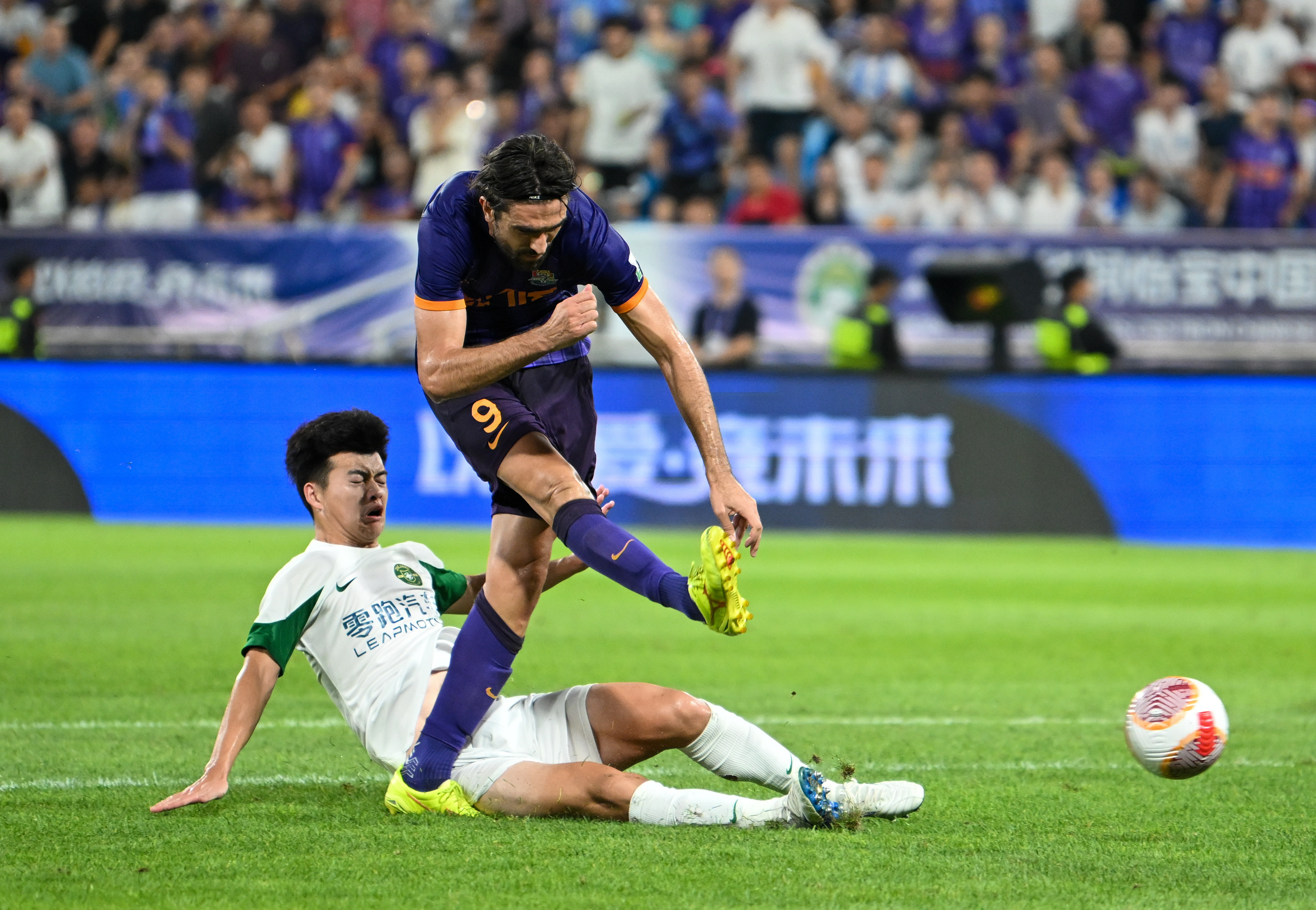 熊猫体育平台-中超比赛引发球迷热议，国内足球风头无两的简单介绍