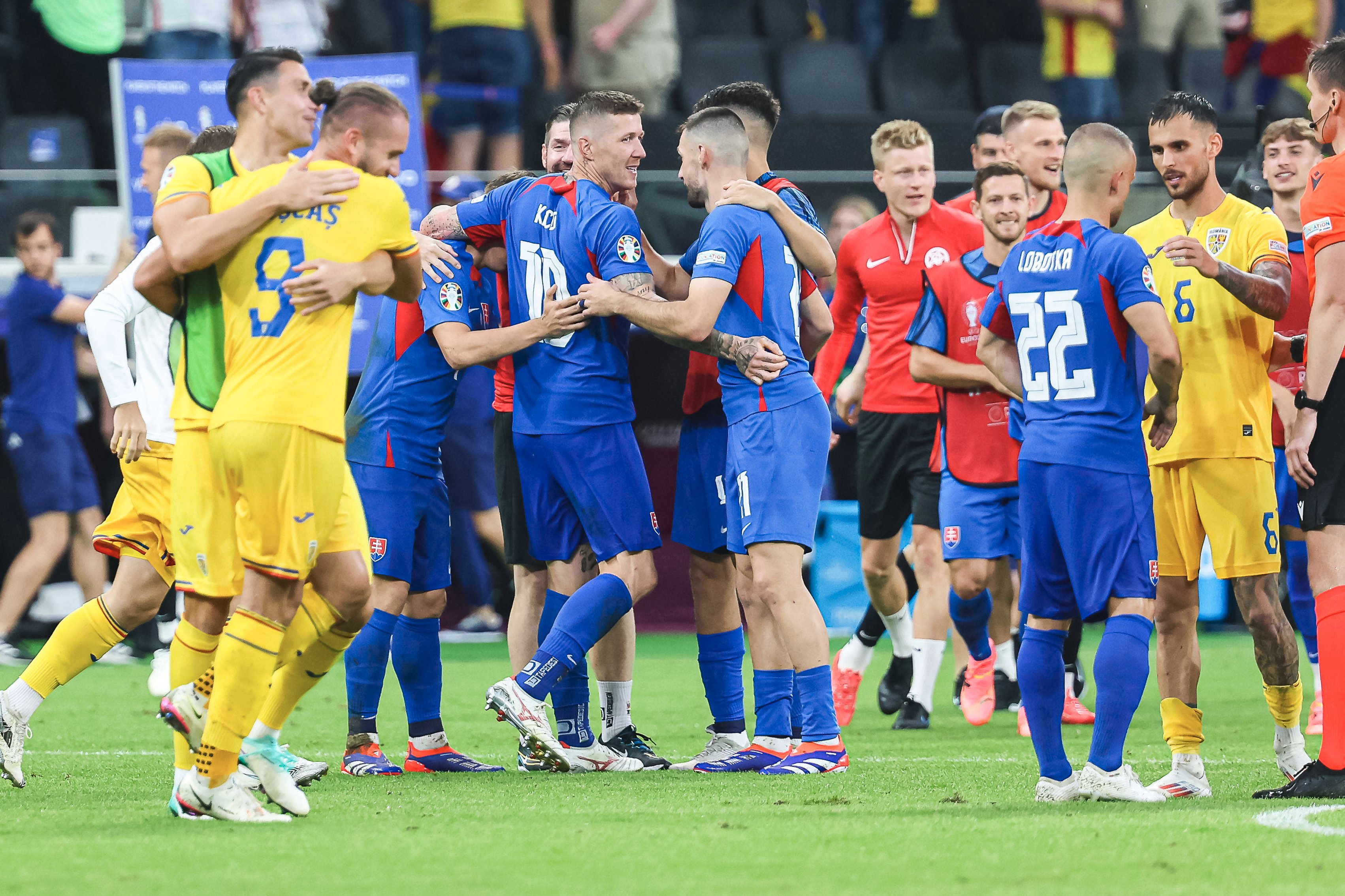 斯洛伐克客场击败北马其顿,欧洲杯目标明确 斯洛伐克客场击败北马其顿,欧洲杯目标明确