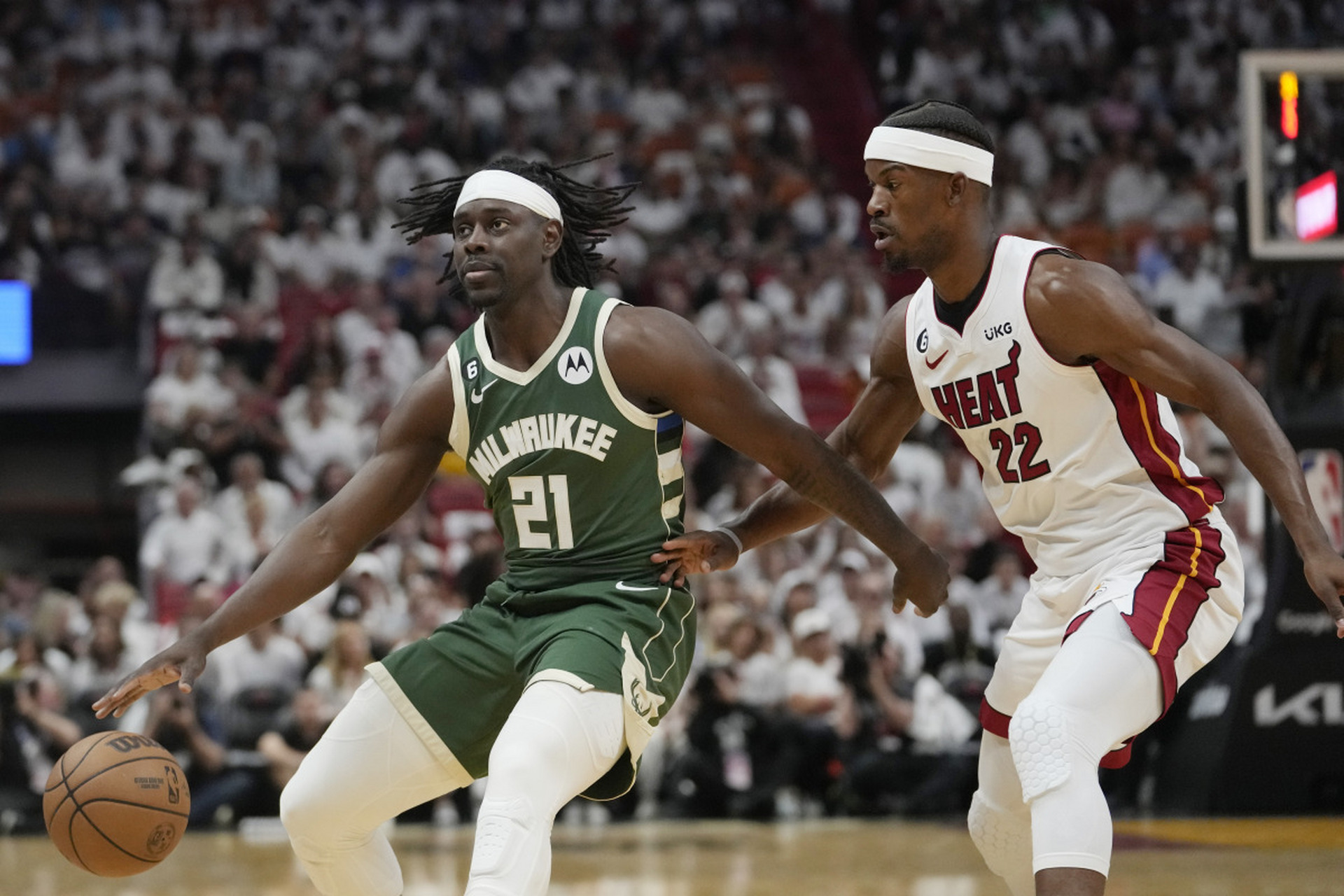 熊猫直播官网-热火火热！巴特勒单挑对手轻松胜利