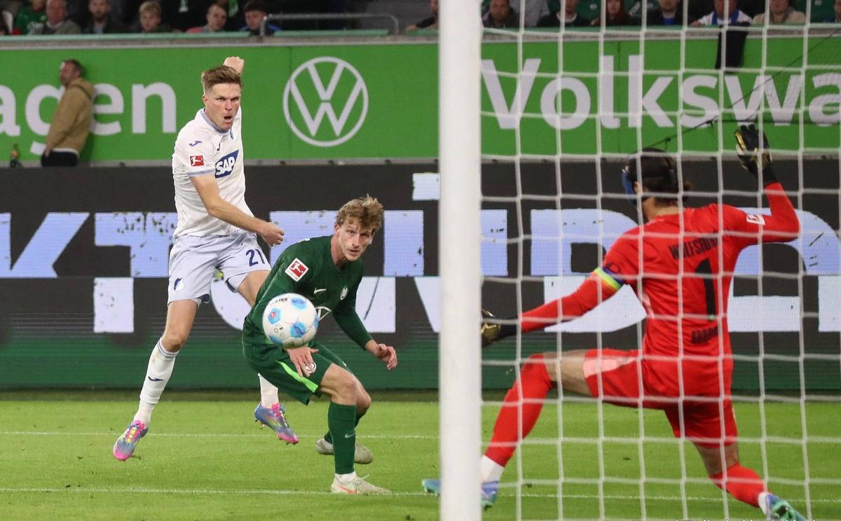 霍芬海姆客场取得关键胜利,提振士气 霍芬海姆客场取得关键胜利,提振士气