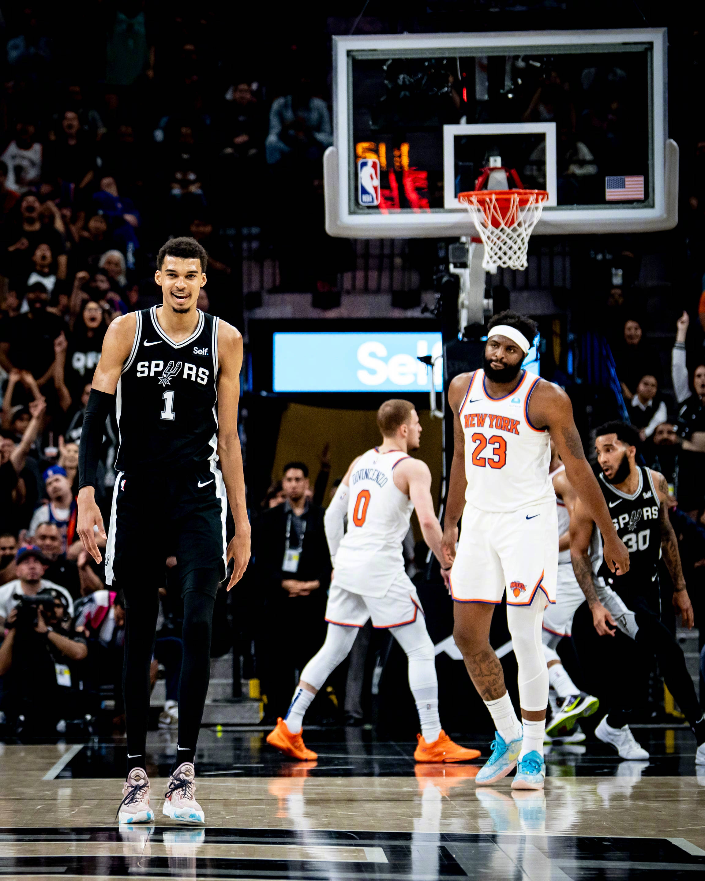 熊猫体育app-马刺球员因家庭问题暂时缺席球队比赛