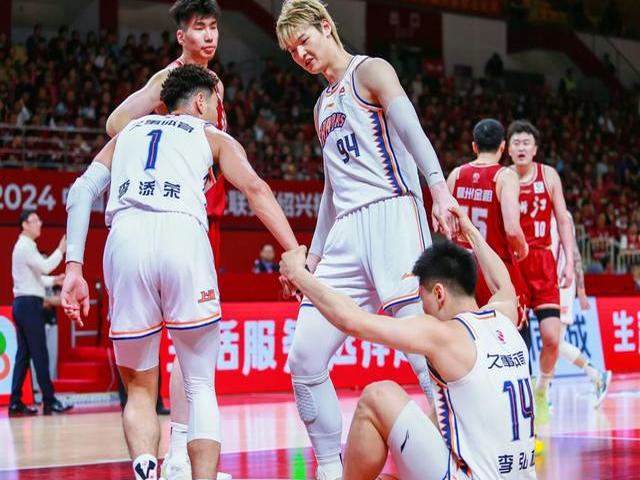 熊猫体育直播-青岛队斗志昂扬,势不可挡!的简单介绍