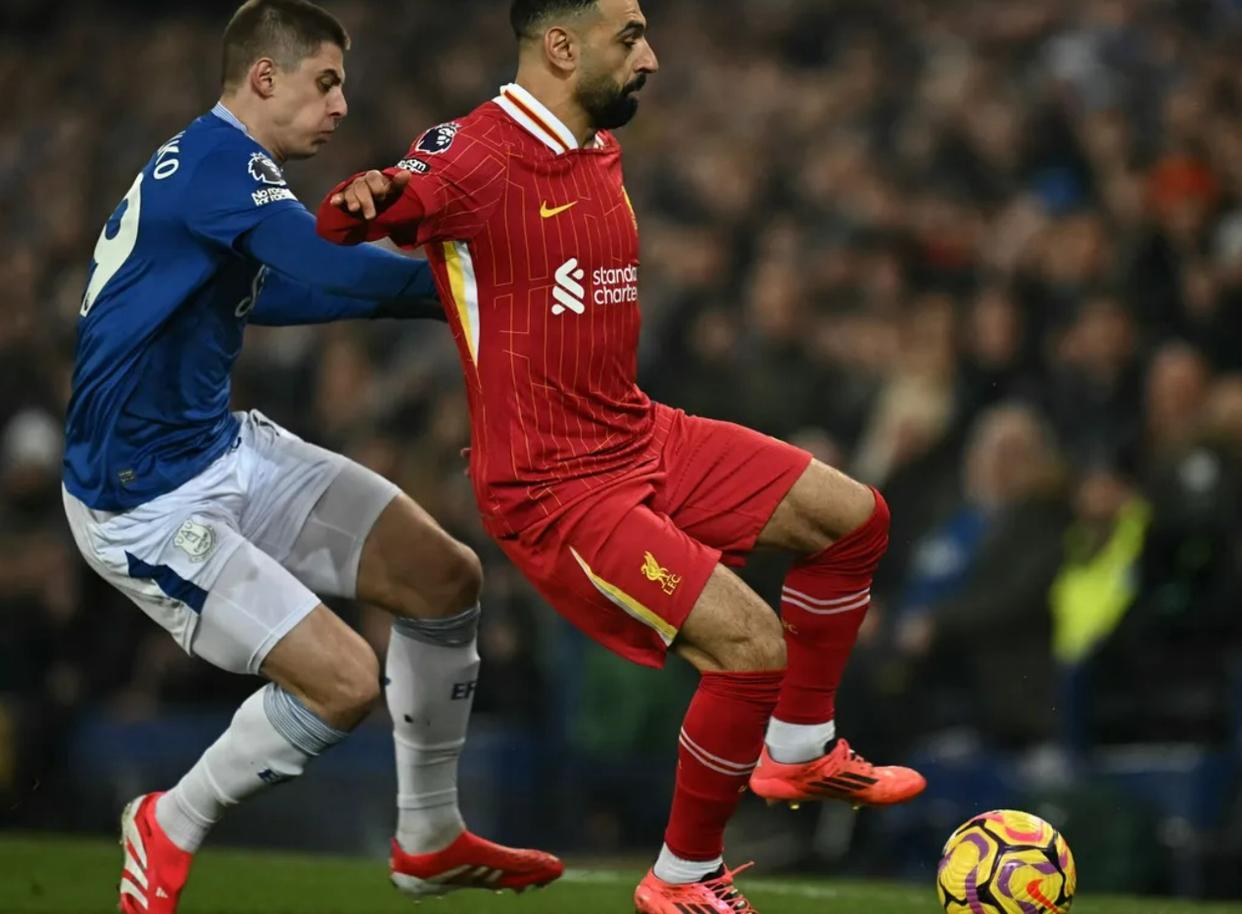 埃弗顿变阵新将出击,期待频获胜绩 埃弗顿变阵新将出击,期待频获胜绩