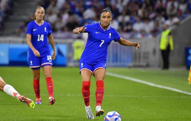 关于美国女足获得大胜,以四球领先晋级下一轮比赛的信息 关于美国女足获得大胜,以四球领先晋级下一轮比赛的信息