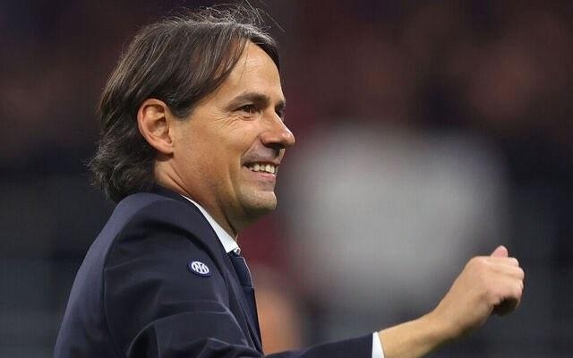 包含印尼羽毛球队逆转法国羽毛球队，辛杜打破历史纪录的词条